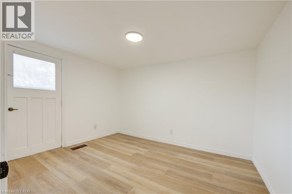 524 Simcoe Street, London, ON - Indoor Photo Showing Other Room