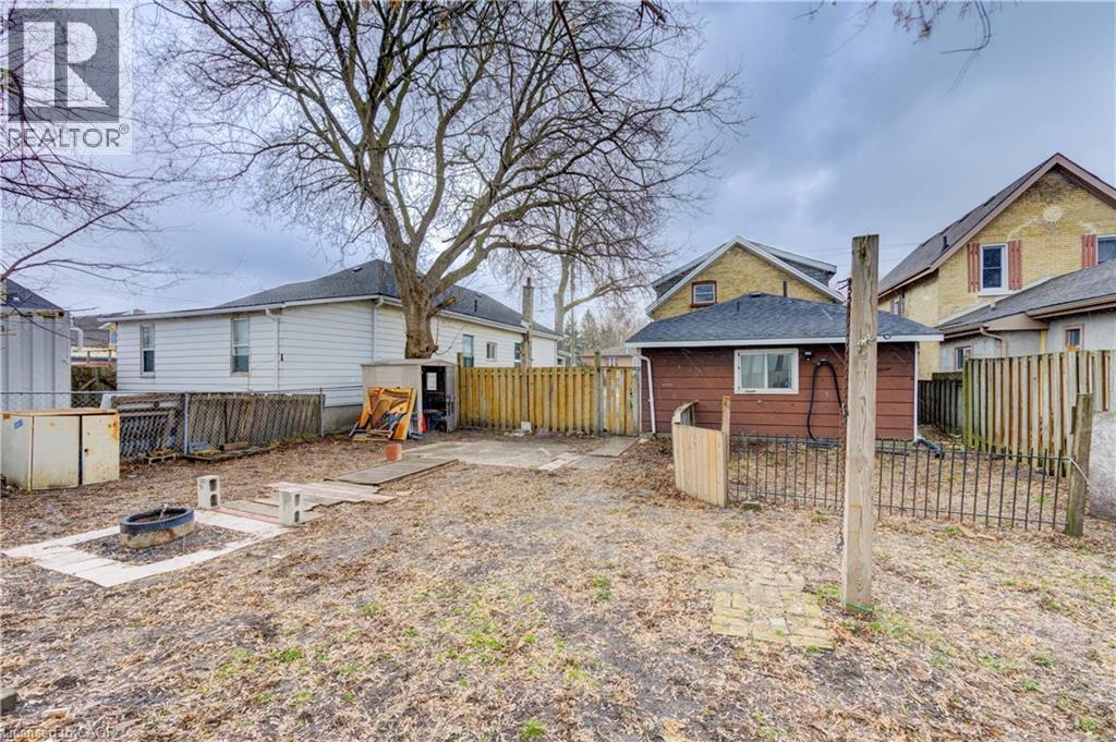 524 Simcoe Street, London, ON - Outdoor