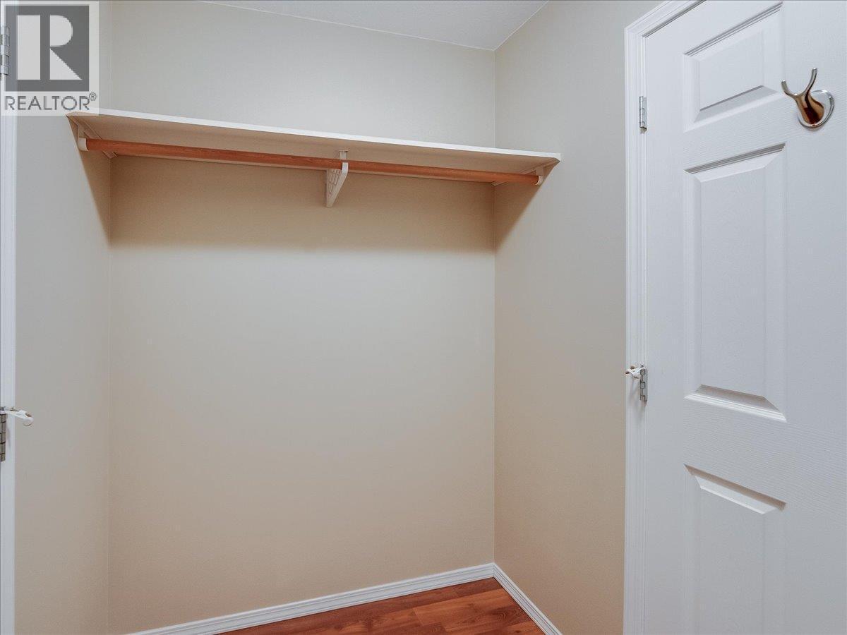 7136 Wright Way, Trail, BC - Indoor