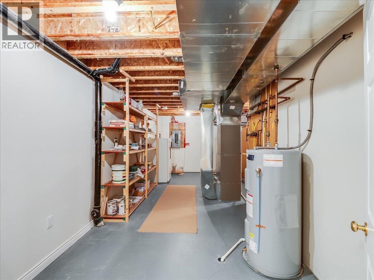 7136 Wright Way, Trail, BC - Indoor Photo Showing Basement