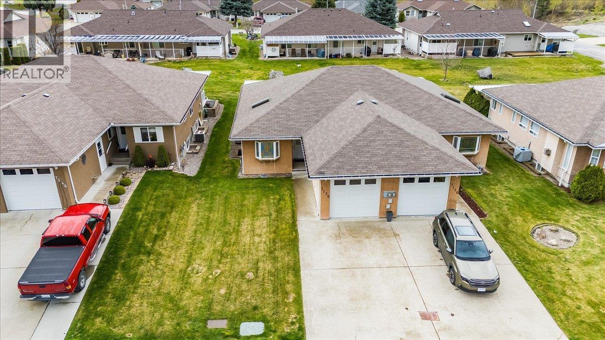 7136 Wright Way, Trail, BC - Outdoor