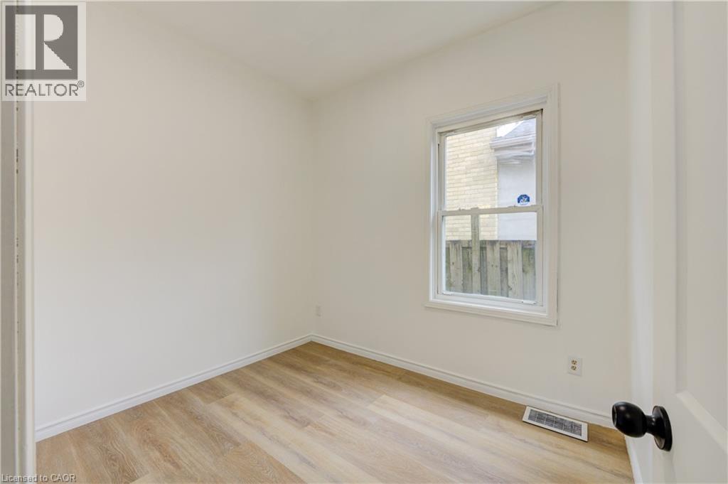 524 Simcoe Street, London, ON - Indoor Photo Showing Other Room