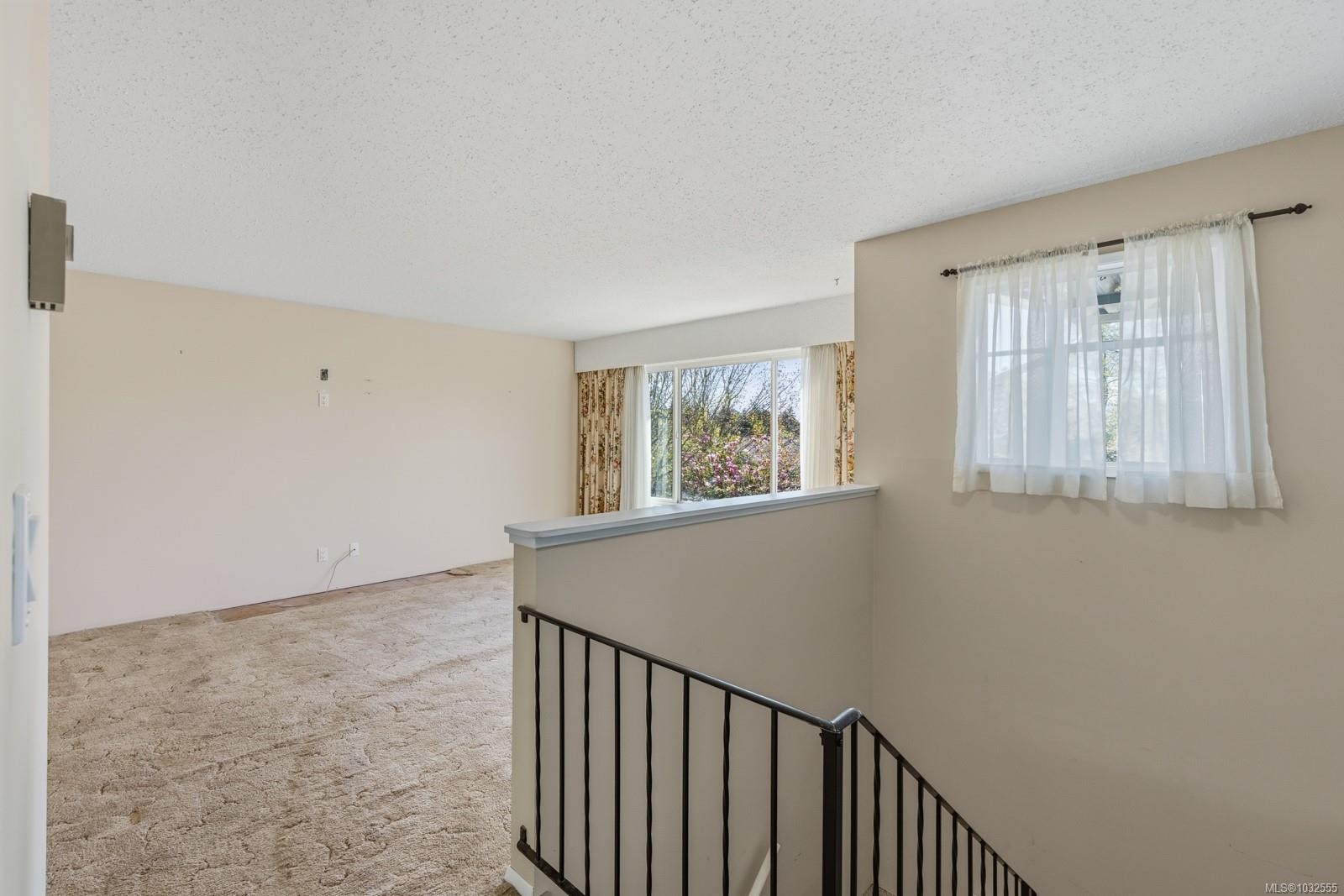 2071 Gull Ave, Comox, BC
