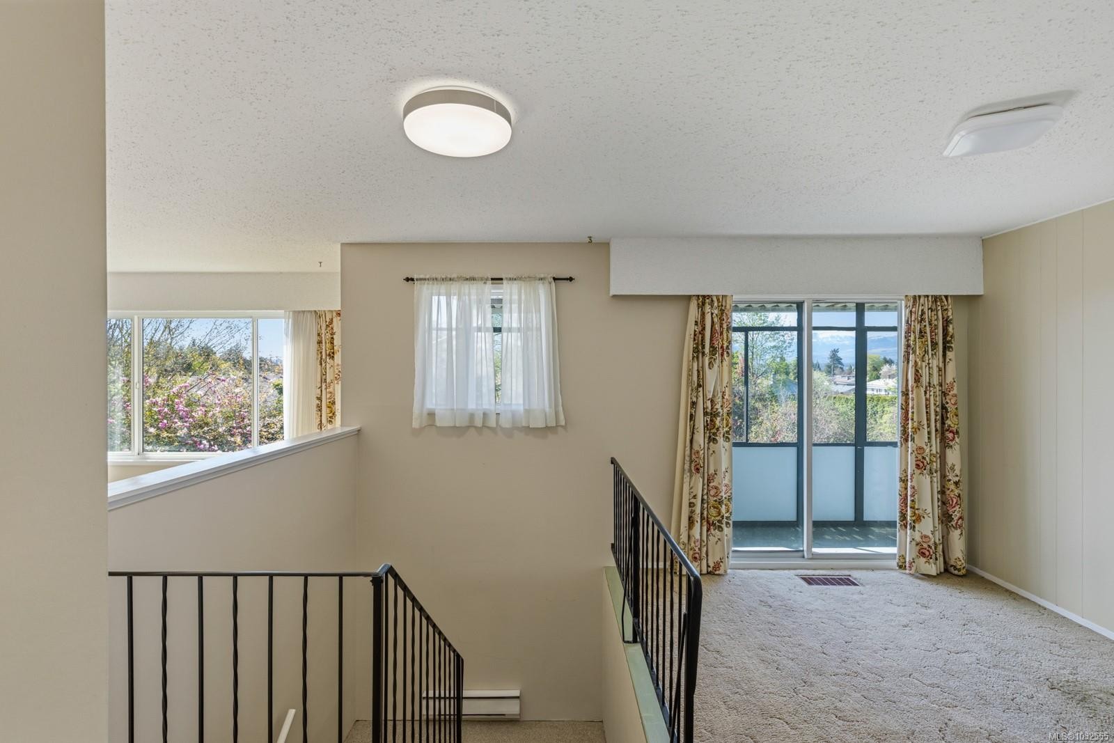 2071 Gull Ave, Comox, BC