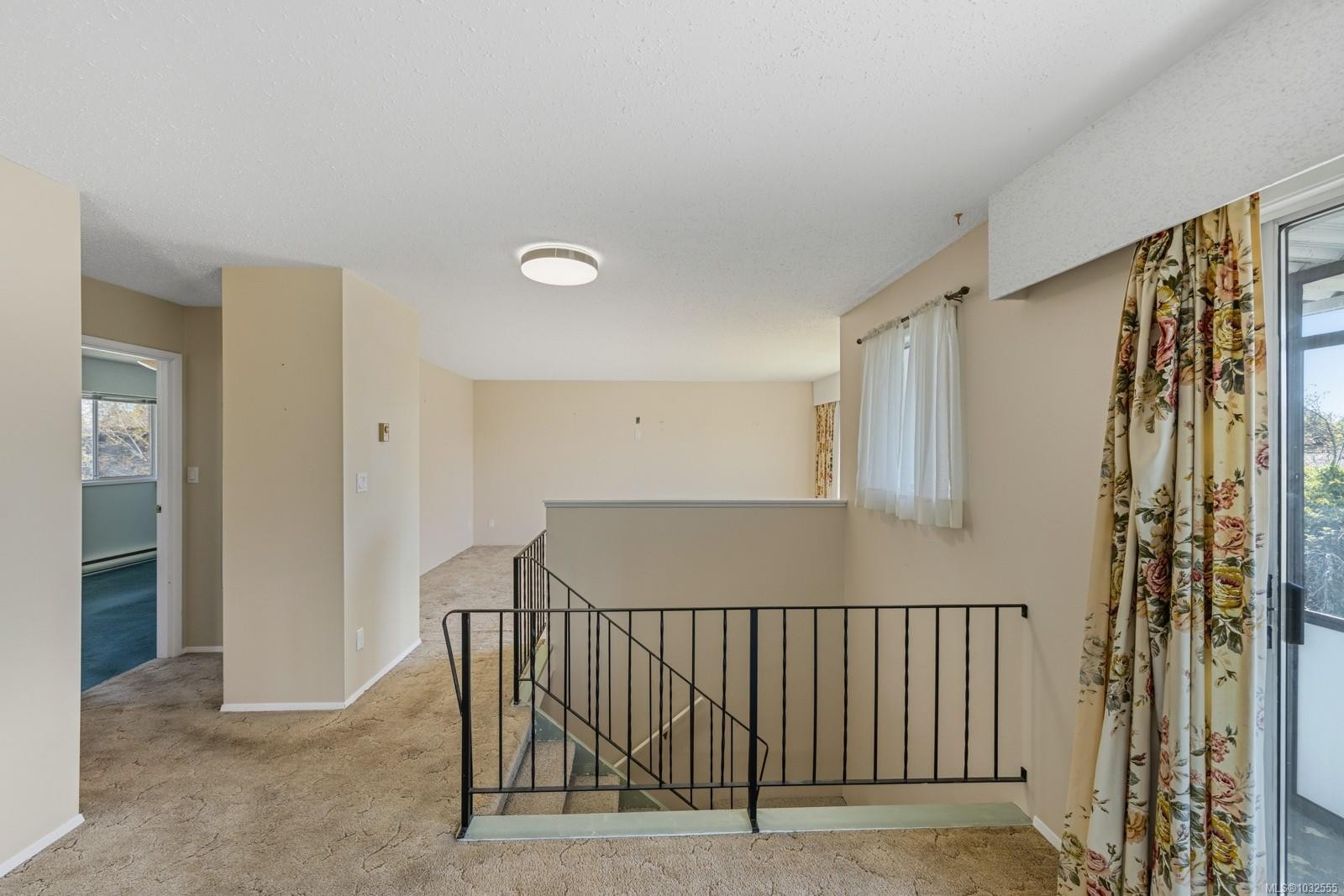 2071 Gull Ave, Comox, BC