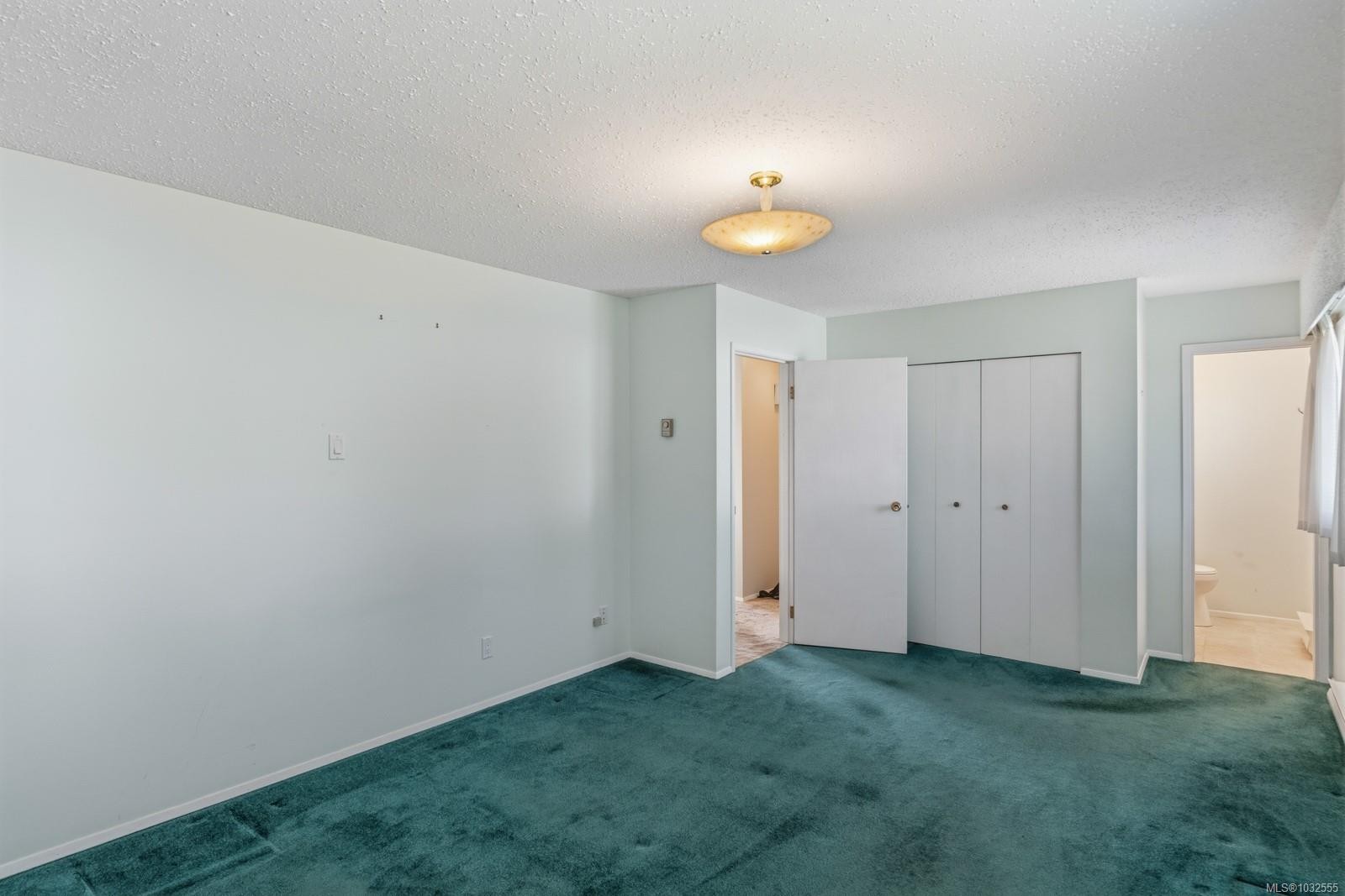2071 Gull Ave, Comox, BC