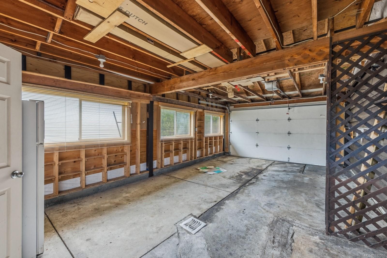 2071 Gull Ave, Comox, BC