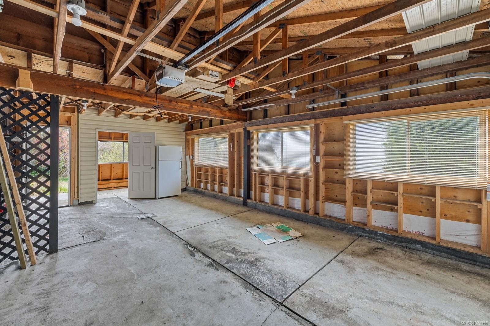2071 Gull Ave, Comox, BC