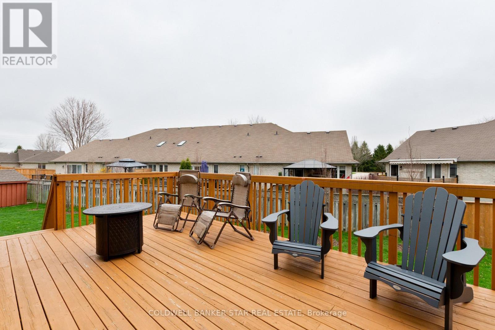 17 Windemere Place, St. Thomas, ON - Outdoor With Deck Patio Veranda With Exterior