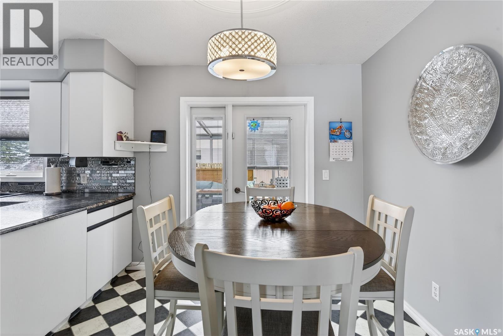 2103 9Th Avenue, Humboldt, SK - Indoor Photo Showing Dining Room