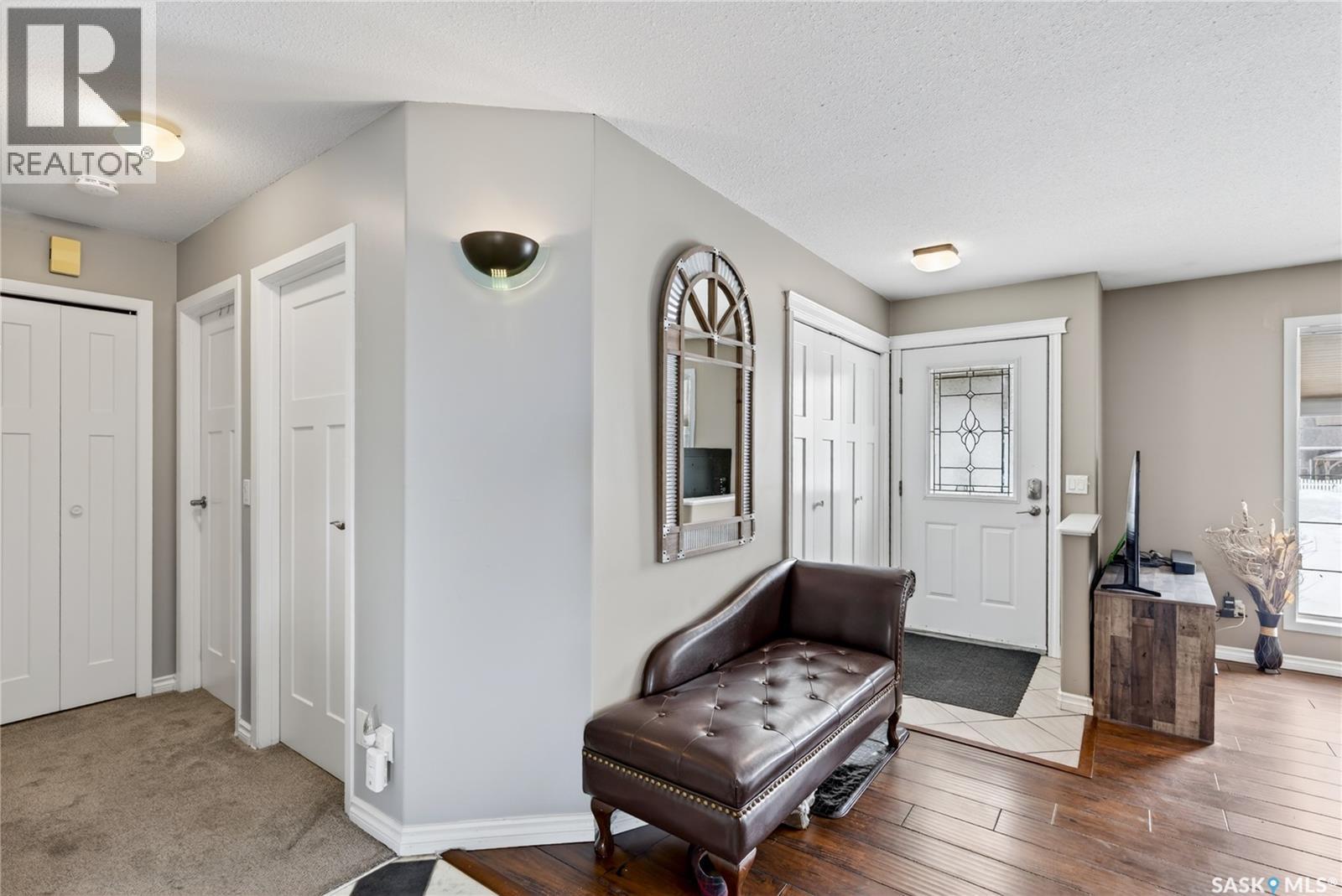 2103 9Th Avenue, Humboldt, SK - Indoor