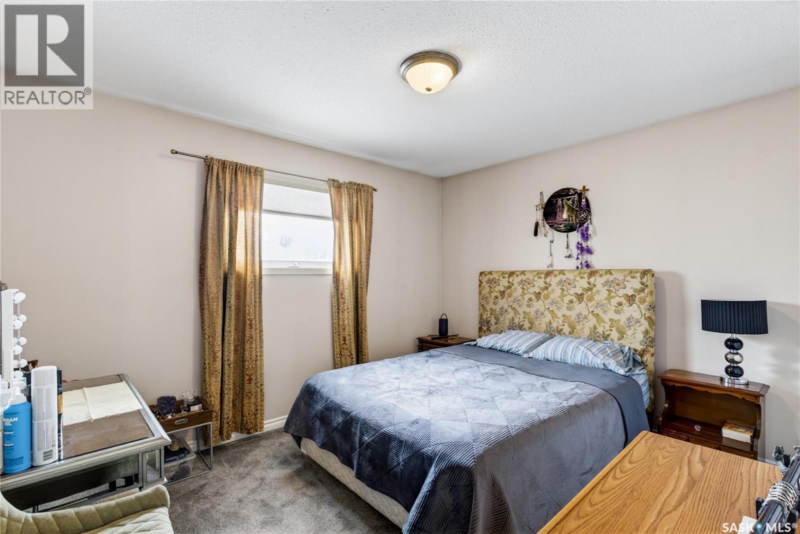 2103 9Th Avenue, Humboldt, SK - Indoor Photo Showing Bedroom