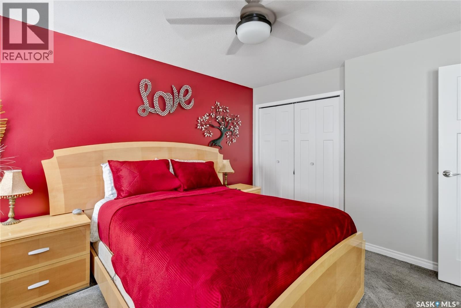 2103 9Th Avenue, Humboldt, SK - Indoor Photo Showing Bedroom