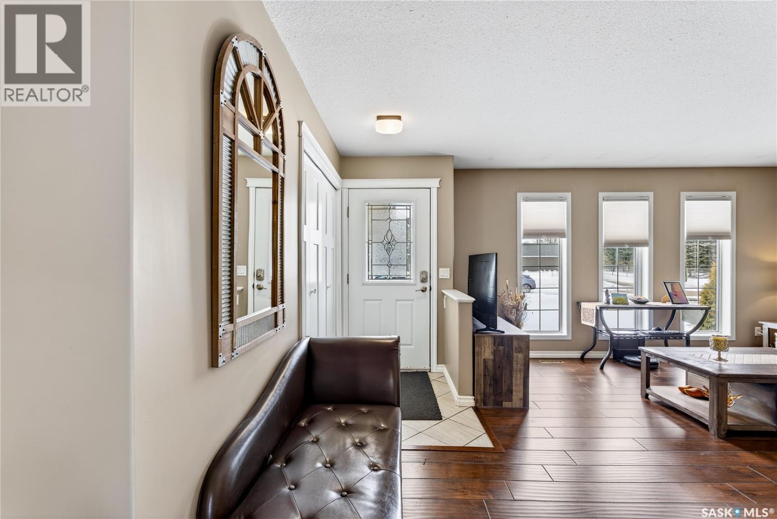 2103 9Th Avenue, Humboldt, SK - Indoor