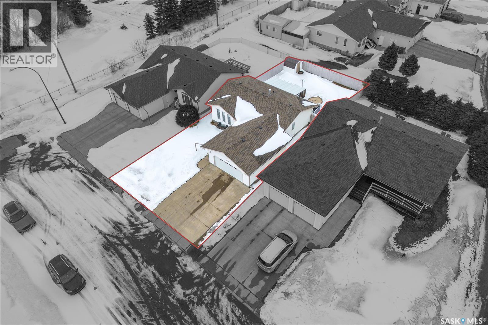 2103 9Th Avenue, Humboldt, SK - With View