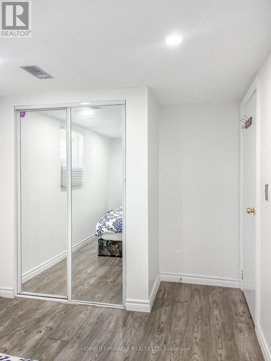 3485 Oakglade Crescent, Mississauga, ON - Indoor Photo Showing Other Room