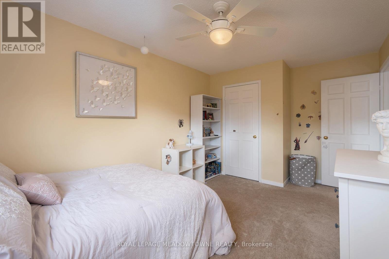 2542 Valencia Road, Mississauga, ON - Indoor Photo Showing Bedroom