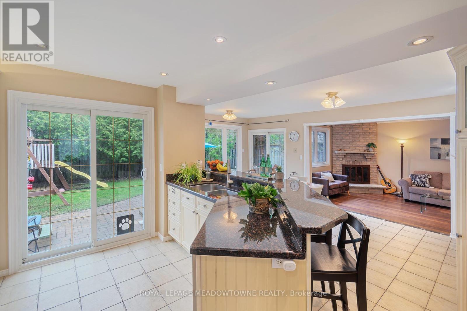 2542 Valencia Road, Mississauga, ON - Indoor