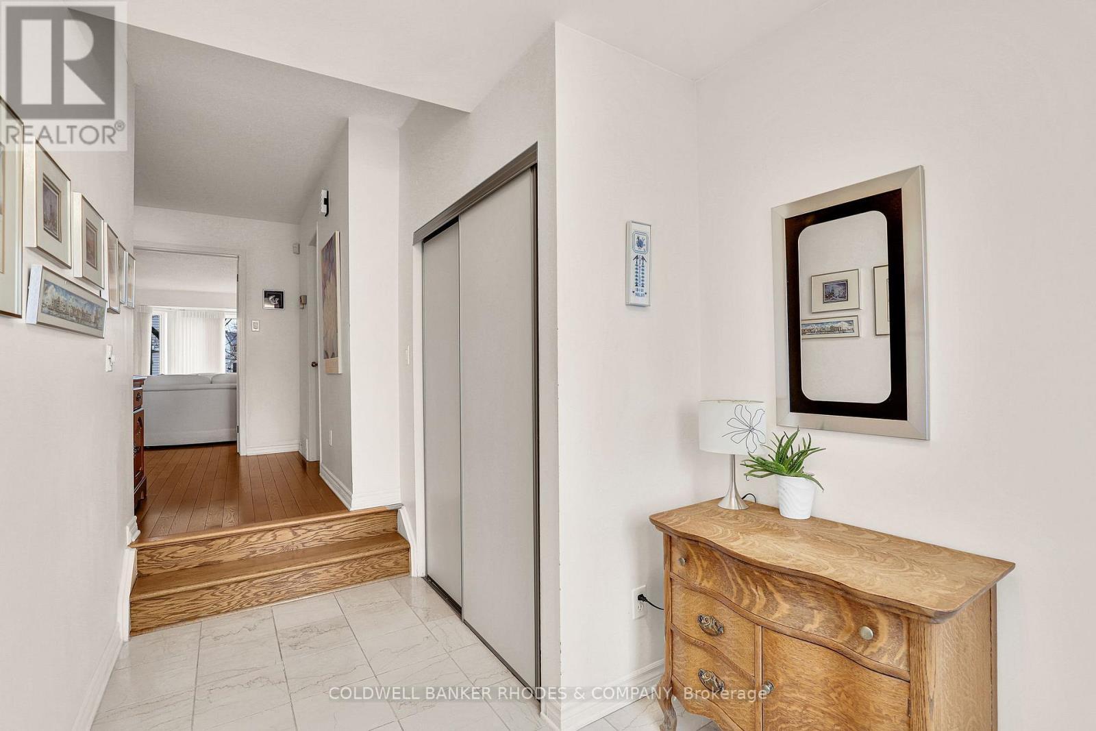 73 Bramblegrove Crescent, Ottawa, ON - Indoor Photo Showing Other Room