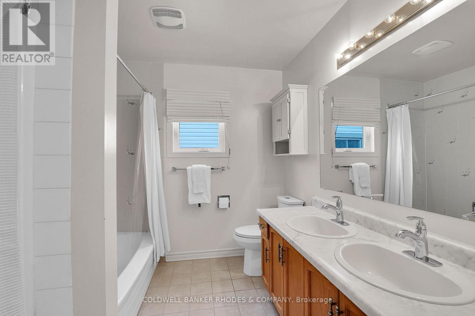 73 Bramblegrove Crescent, Ottawa, ON - Indoor Photo Showing Bathroom