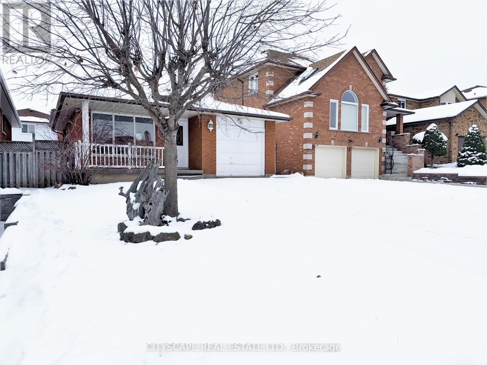 Street View - Left - 7 Quincy Court, Hamilton, ON -