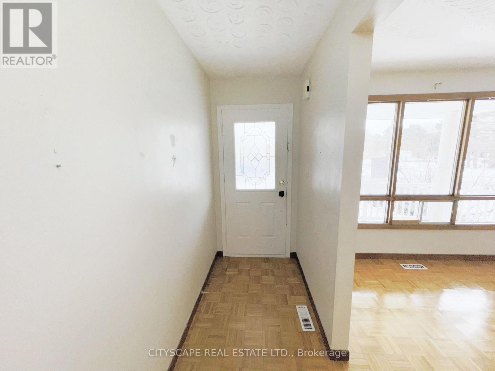 Foyer - 7 Quincy Court, Hamilton, ON - Indoor Photo Showing Other Room