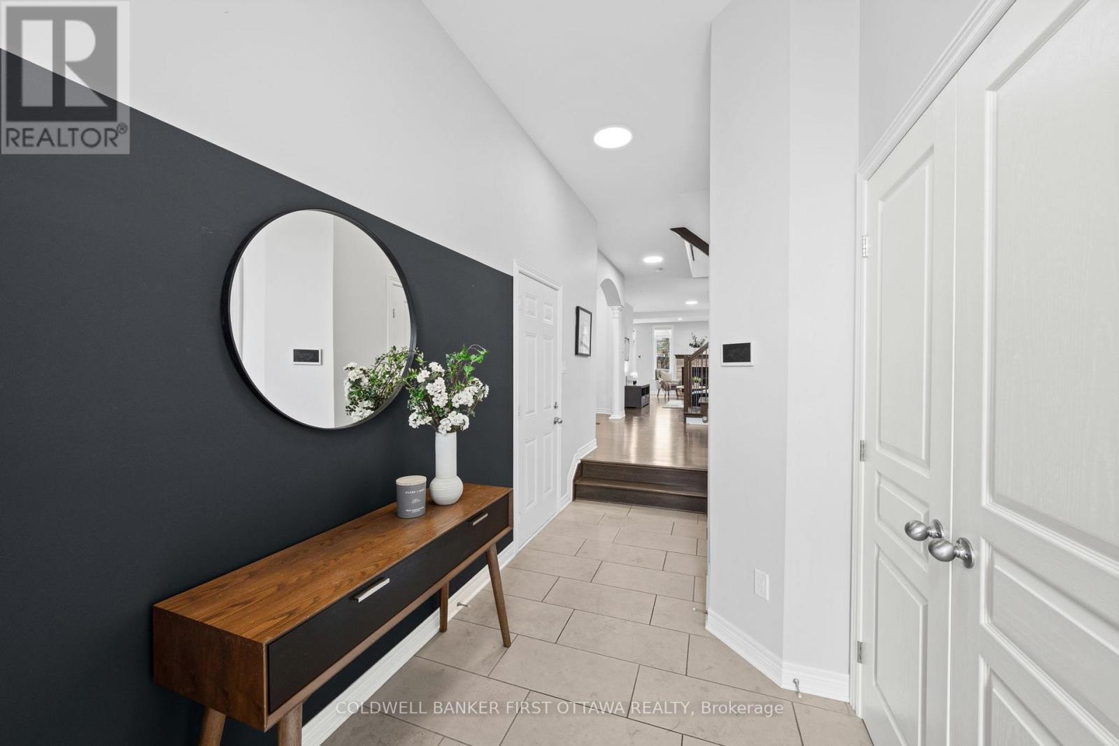 206 Ancaster Avenue, Ottawa, ON - Indoor Photo Showing Other Room