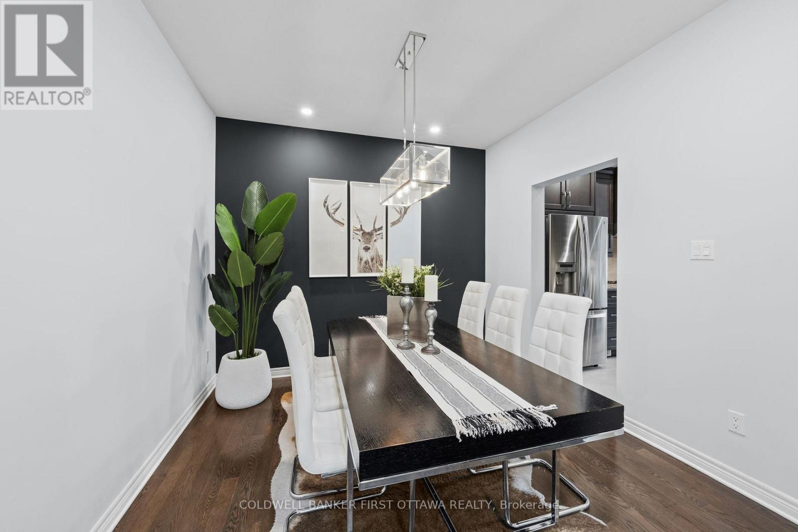 206 Ancaster Avenue, Ottawa, ON - Indoor