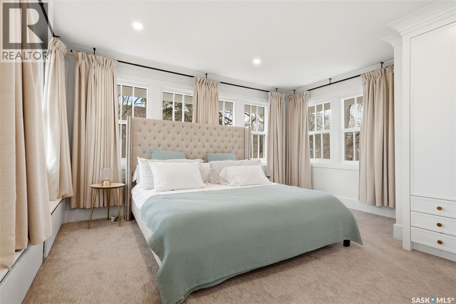 3200 Albert Street, Regina, SK - Indoor Photo Showing Bedroom