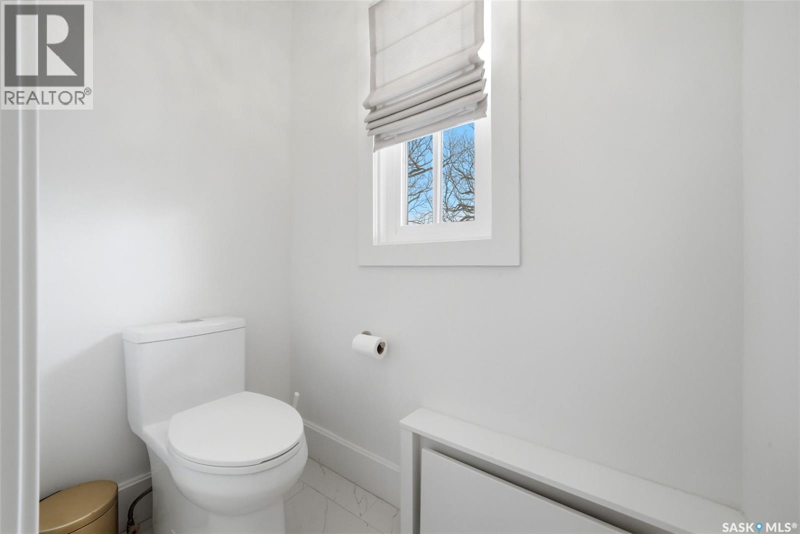3200 Albert Street, Regina, SK - Indoor Photo Showing Bathroom