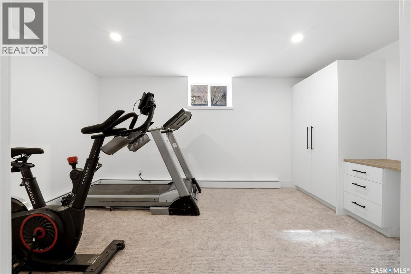3200 Albert Street, Regina, SK - Indoor Photo Showing Gym Room