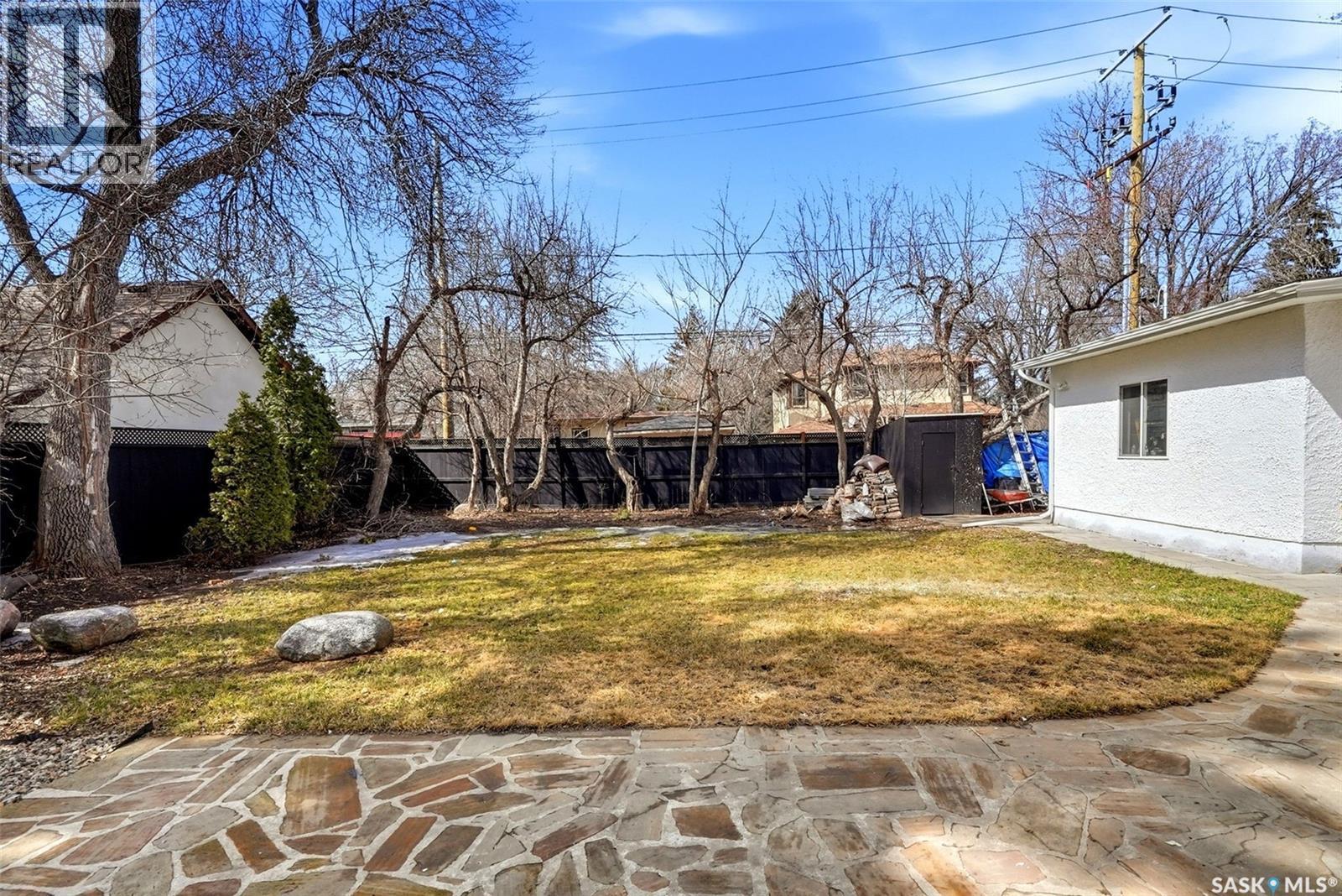 3200 Albert Street, Regina, SK - Outdoor