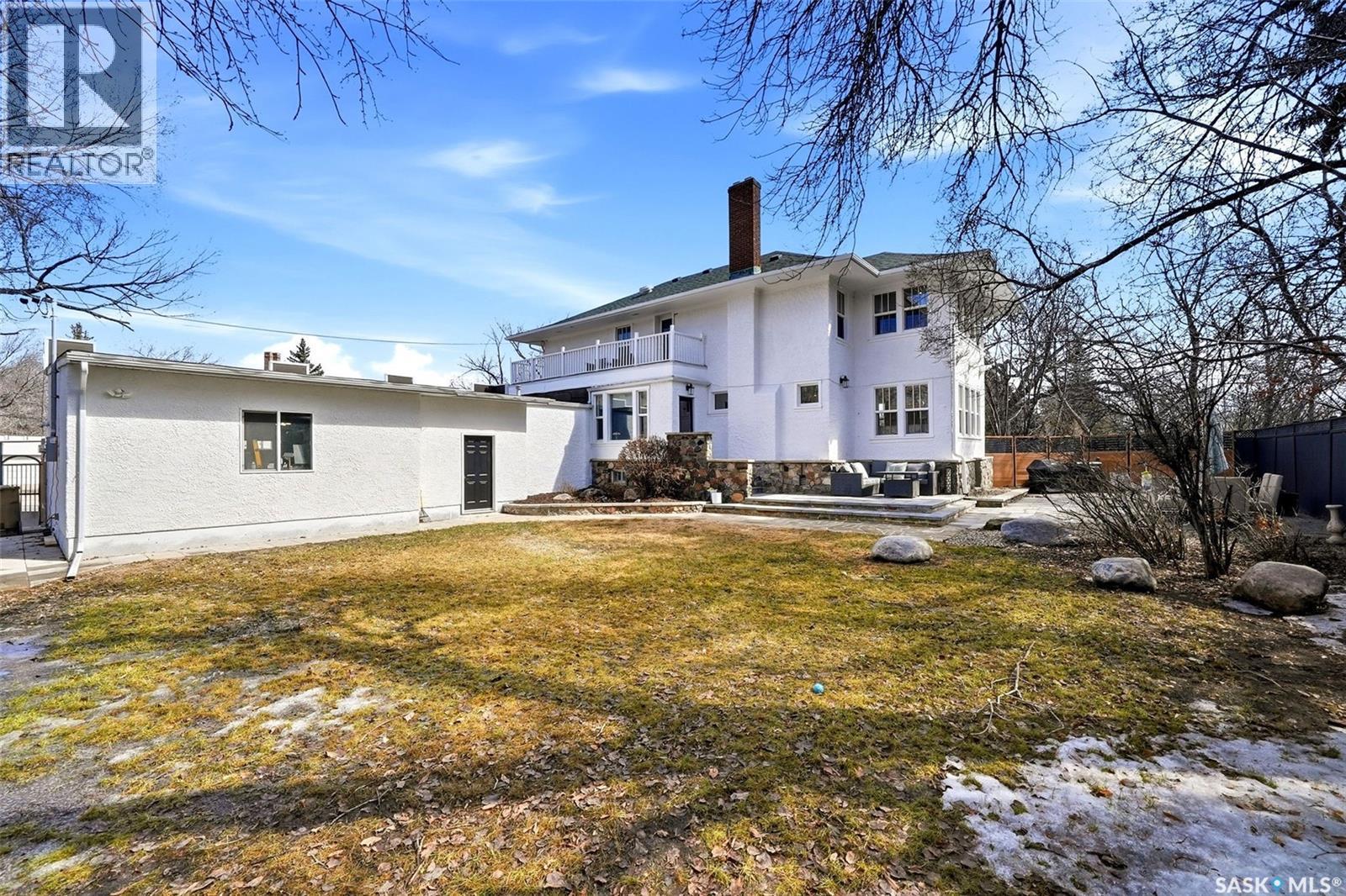 3200 Albert Street, Regina, SK - Outdoor