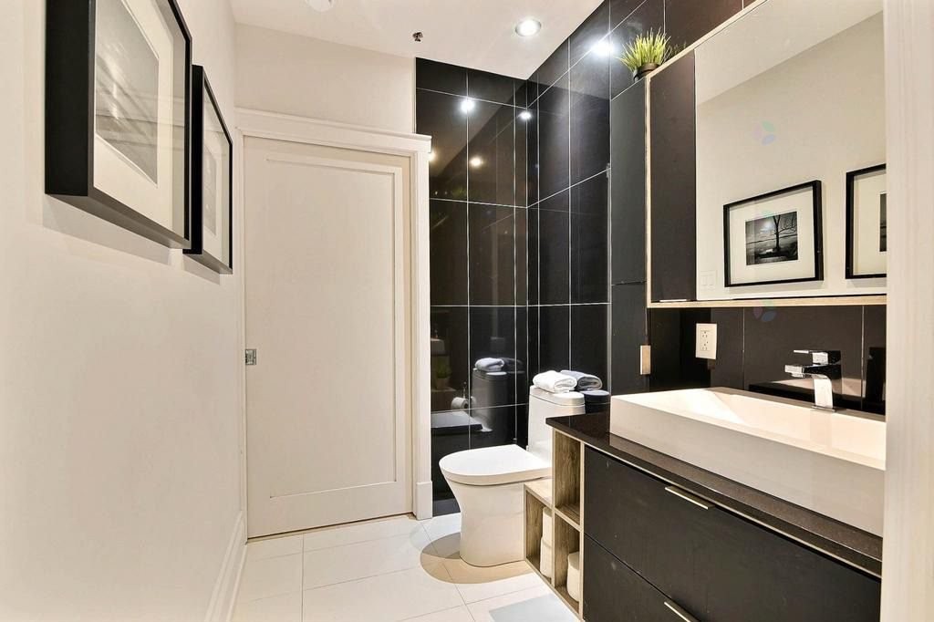 Bathroom - 205-1885 Rue De La Visitation, Montréal (Ville-Marie), QC - Indoor Photo Showing Bathroom