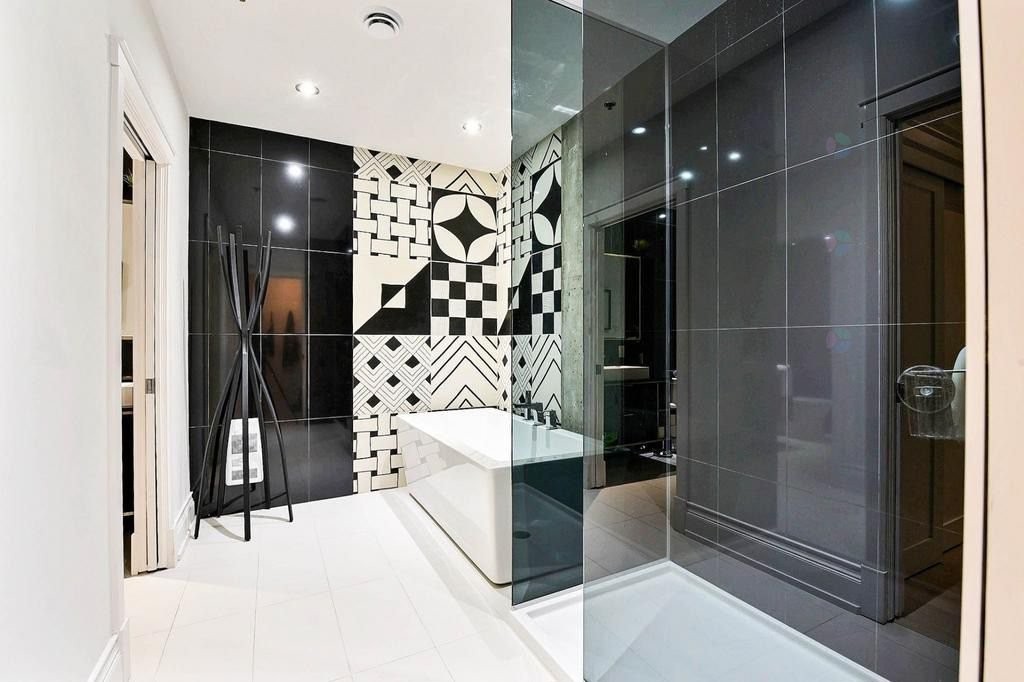 Bathroom - 205-1885 Rue De La Visitation, Montréal (Ville-Marie), QC - Indoor Photo Showing Bathroom