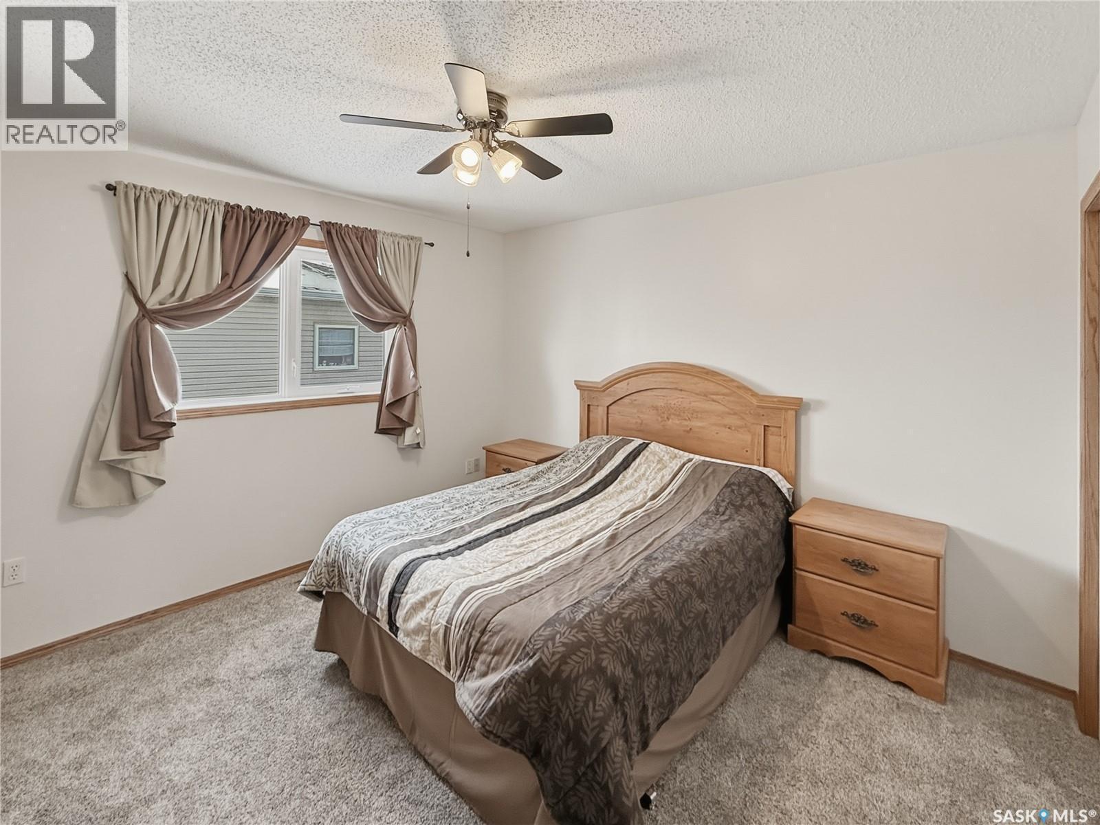 533 Palliser Drive, Swift Current, SK - Indoor Photo Showing Bedroom