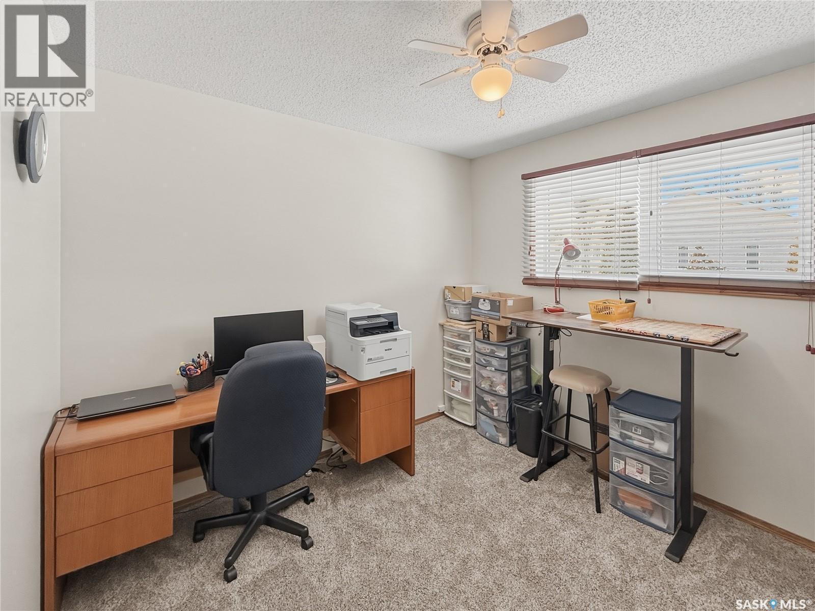 533 Palliser Drive, Swift Current, SK - Indoor Photo Showing Office
