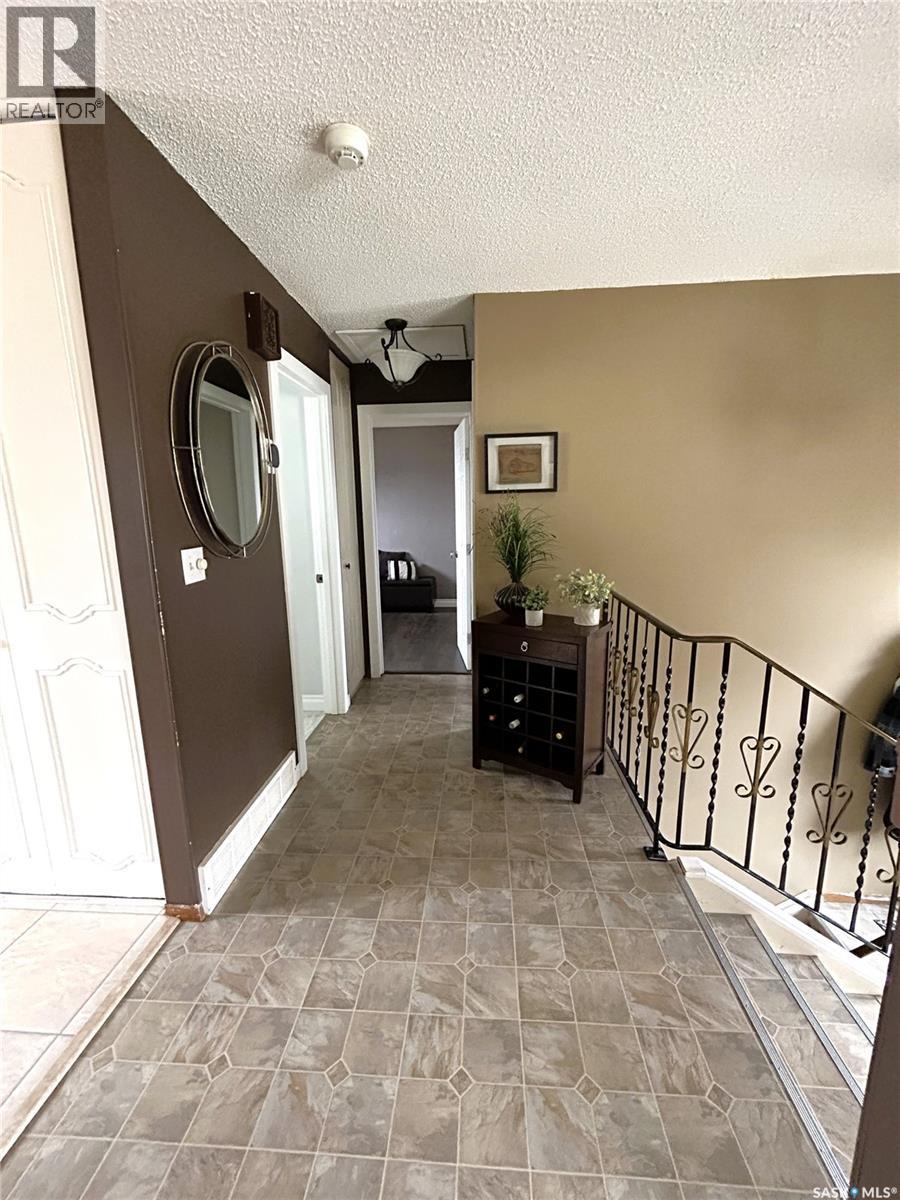 122 Hamilton Street, Davidson, SK - Indoor Photo Showing Other Room