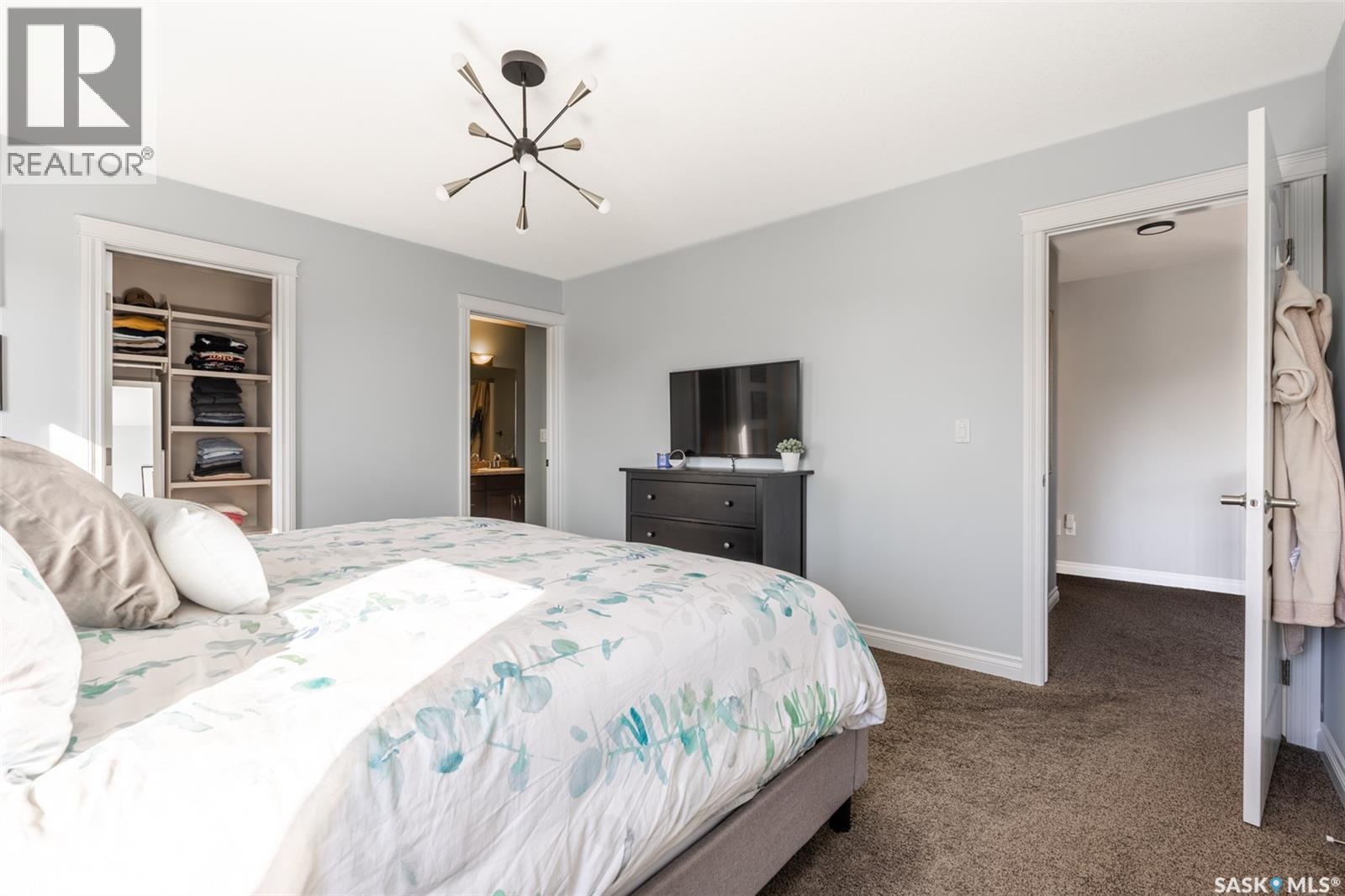 562 Evergreen Boulevard, Saskatoon, SK - Indoor Photo Showing Bedroom
