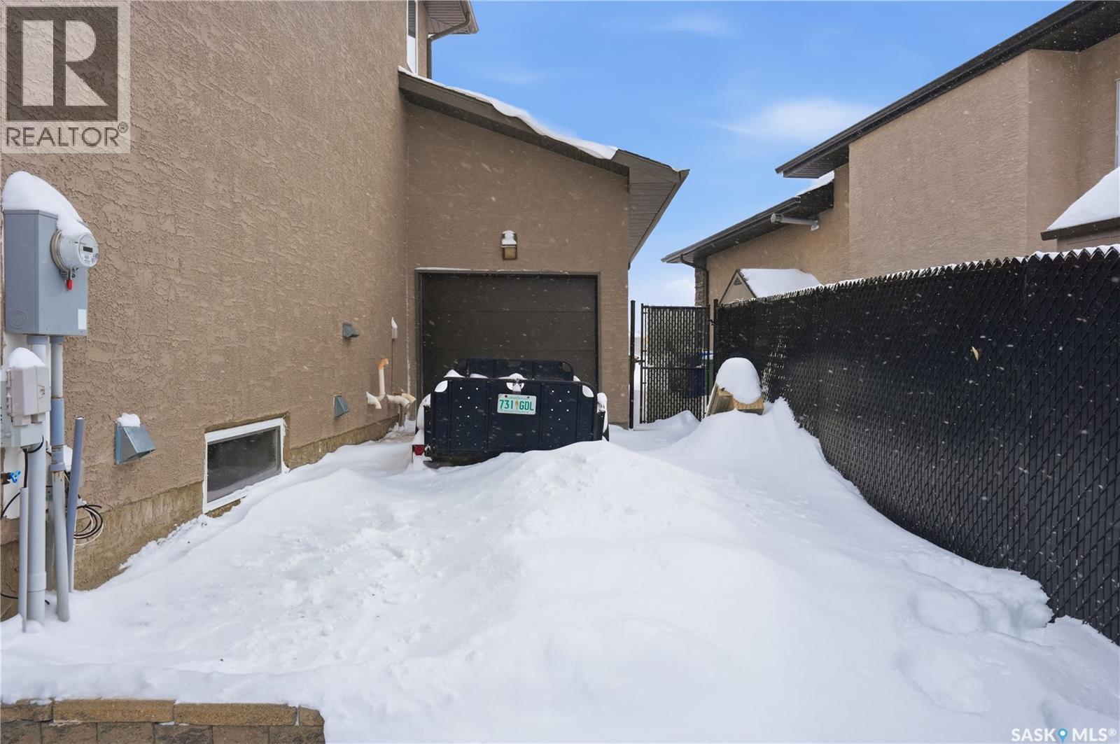 1532 Maple Hill Crescent N, Regina, SK - Outdoor With Exterior