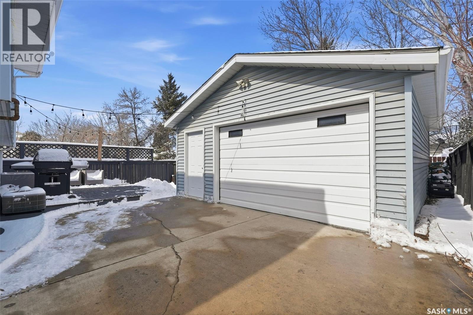 3154 33Rd Street W, Saskatoon, SK - Outdoor