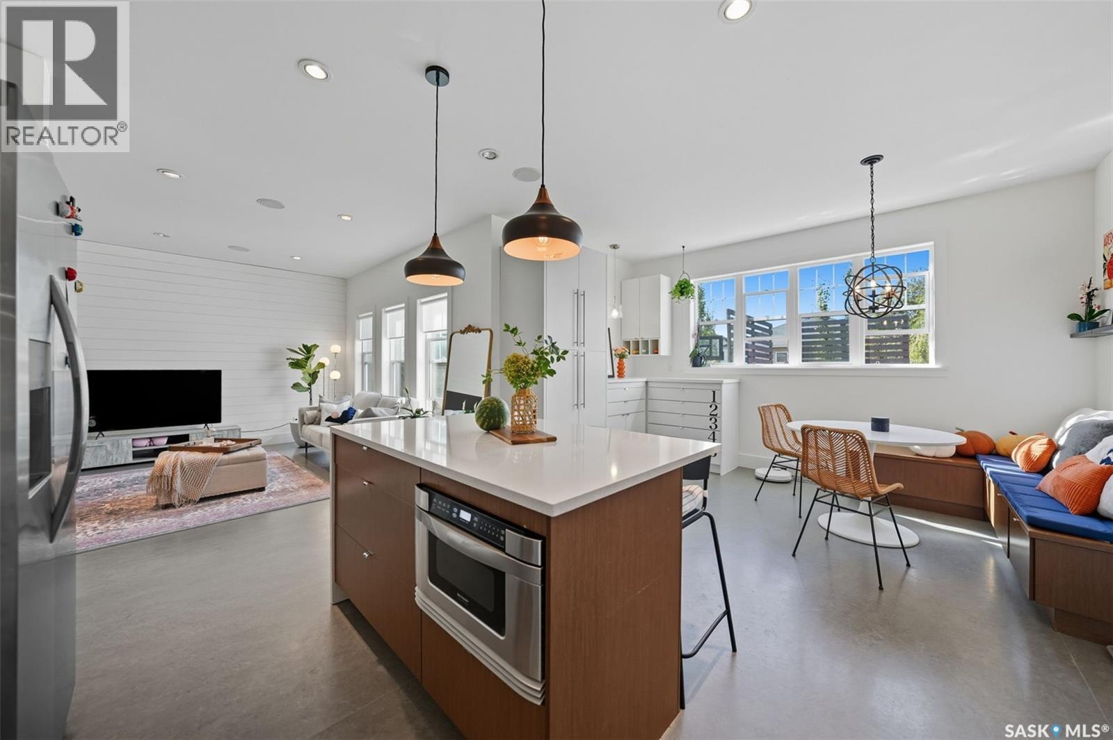 230 Trimble Lane, Saskatoon, SK - Indoor