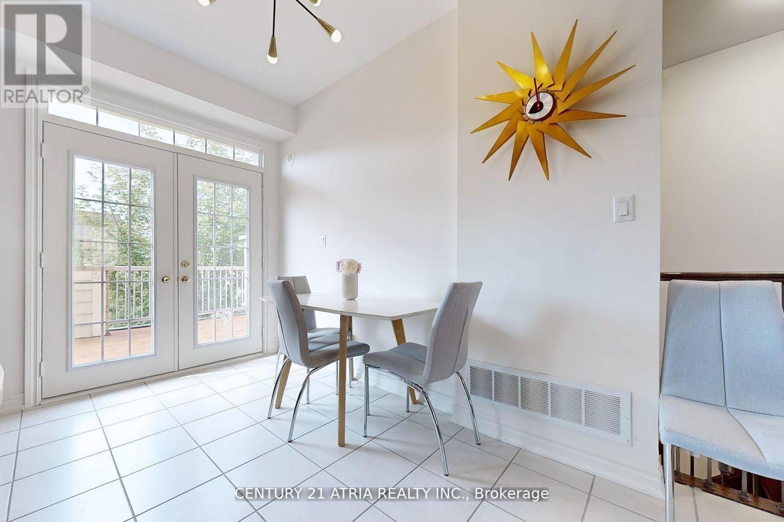 17 Cathedral High Street, Markham, ON - Indoor Photo Showing Dining Room
