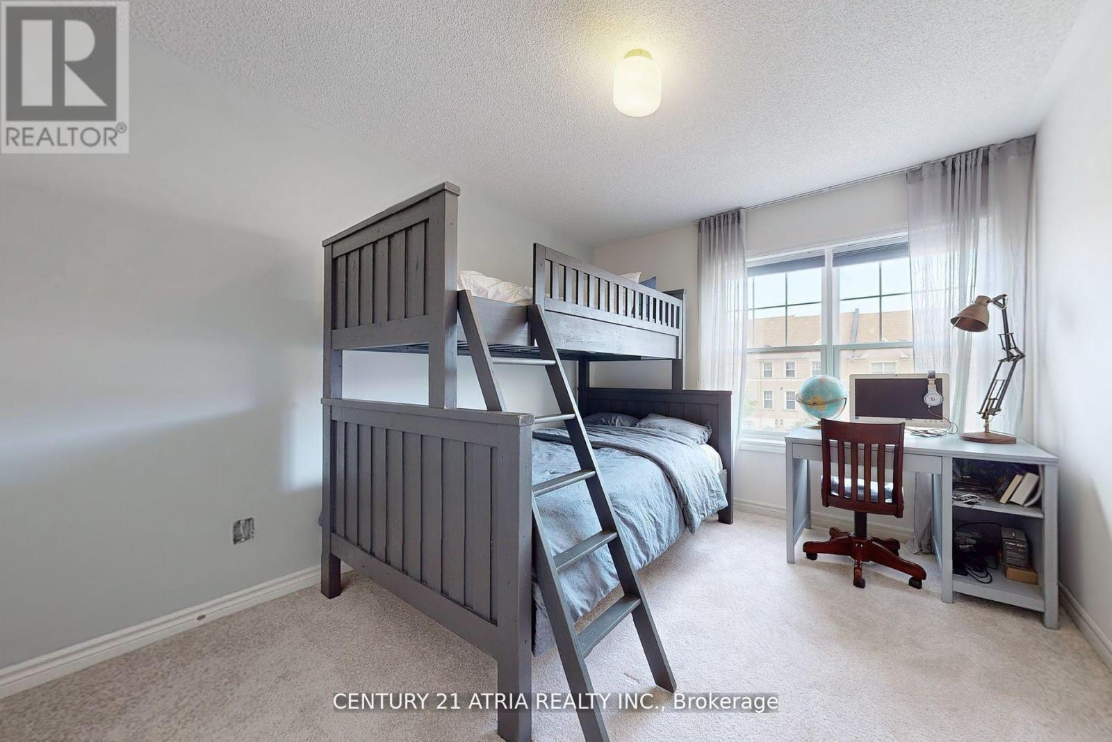 17 Cathedral High Street, Markham, ON - Indoor Photo Showing Bedroom