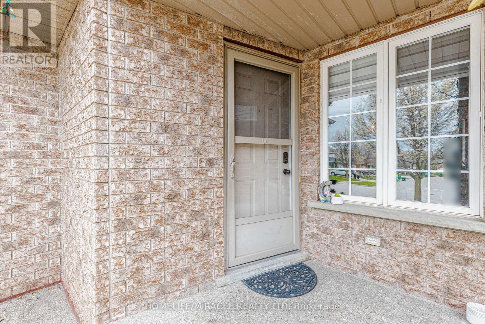 125 Hawkins Drive, Cambridge, ON - Outdoor With Exterior