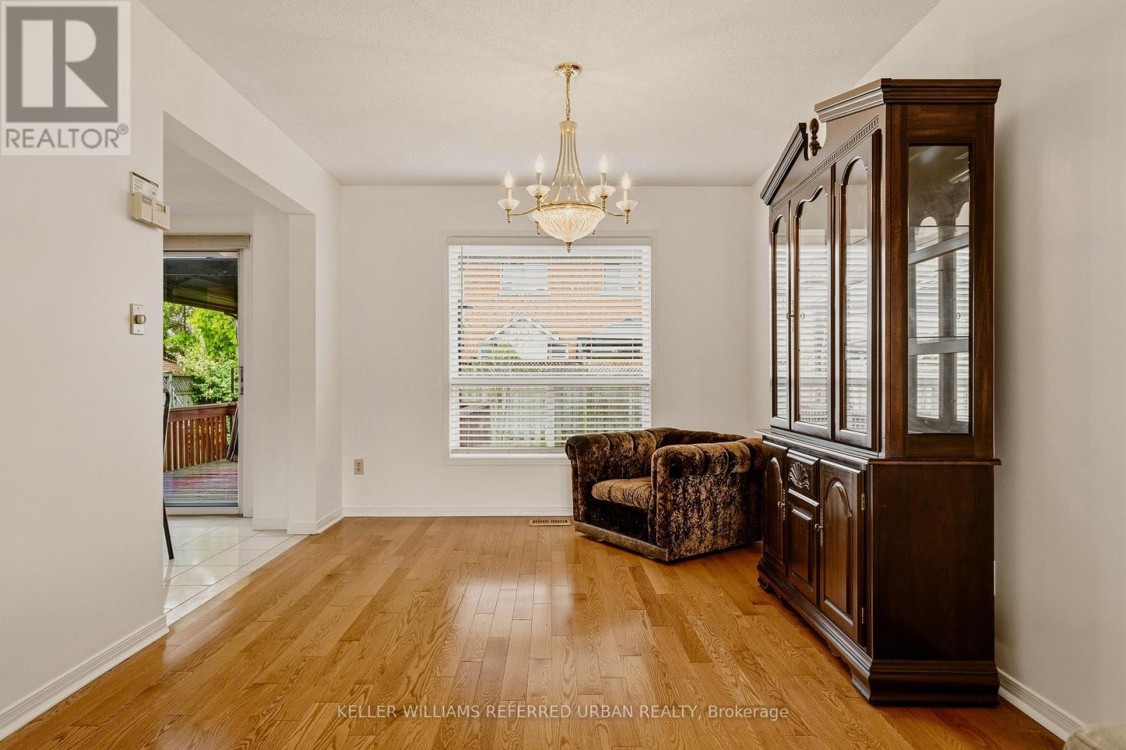 90 Lynette Drive, Hamilton, ON - Indoor Photo Showing Other Room