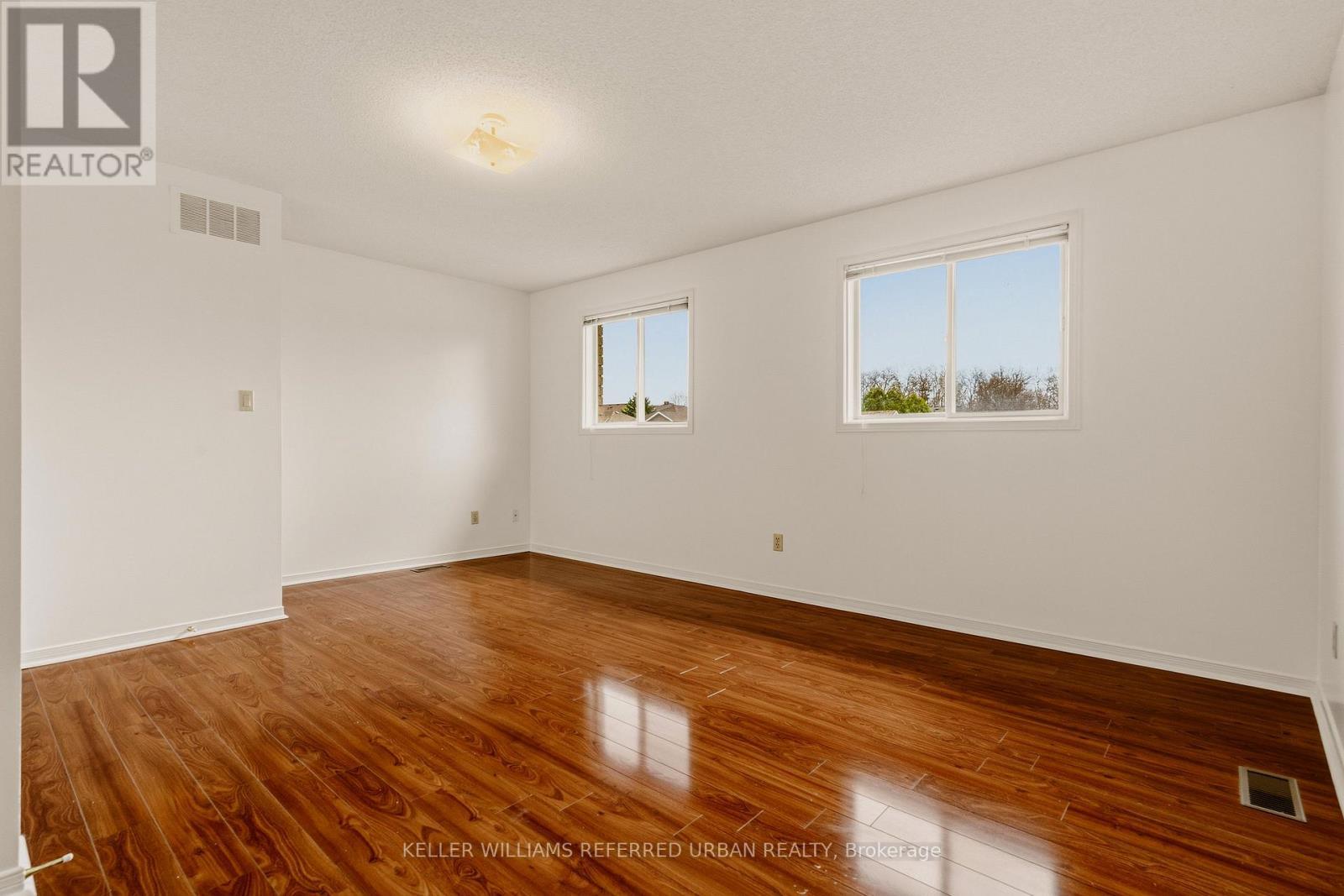 90 Lynette Drive, Hamilton, ON - Indoor Photo Showing Other Room