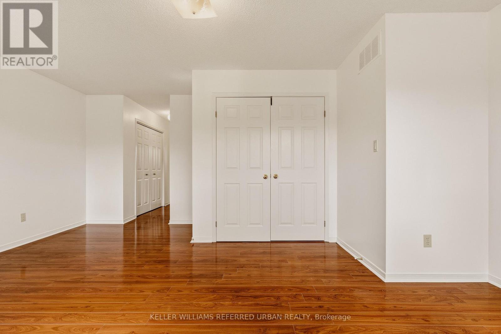 90 Lynette Drive, Hamilton, ON - Indoor Photo Showing Other Room