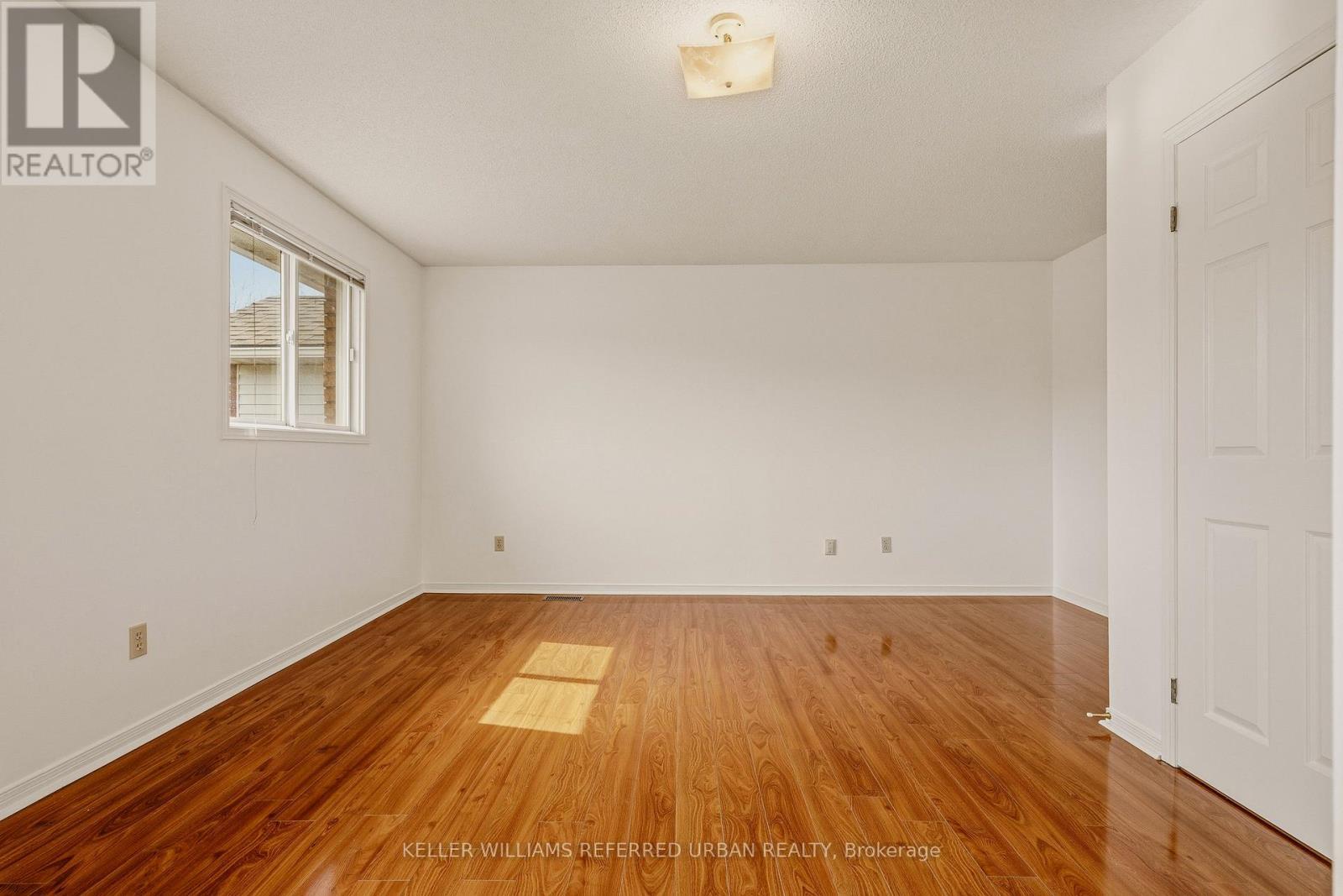 90 Lynette Drive, Hamilton, ON - Indoor Photo Showing Other Room