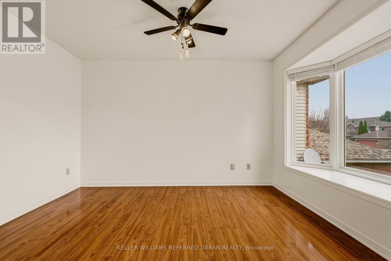 90 Lynette Drive, Hamilton, ON - Indoor Photo Showing Other Room